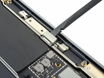 MacBook Air Screen Replacement